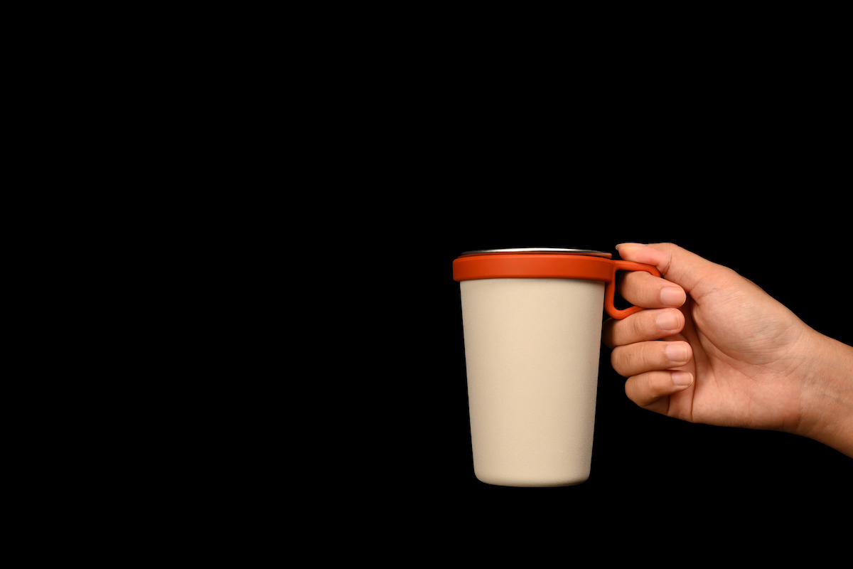 Czy personalizowane kubki termiczne z logo firmy mogą zwiększyć lojalność klienta?